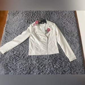 Jacket with flower embroidery